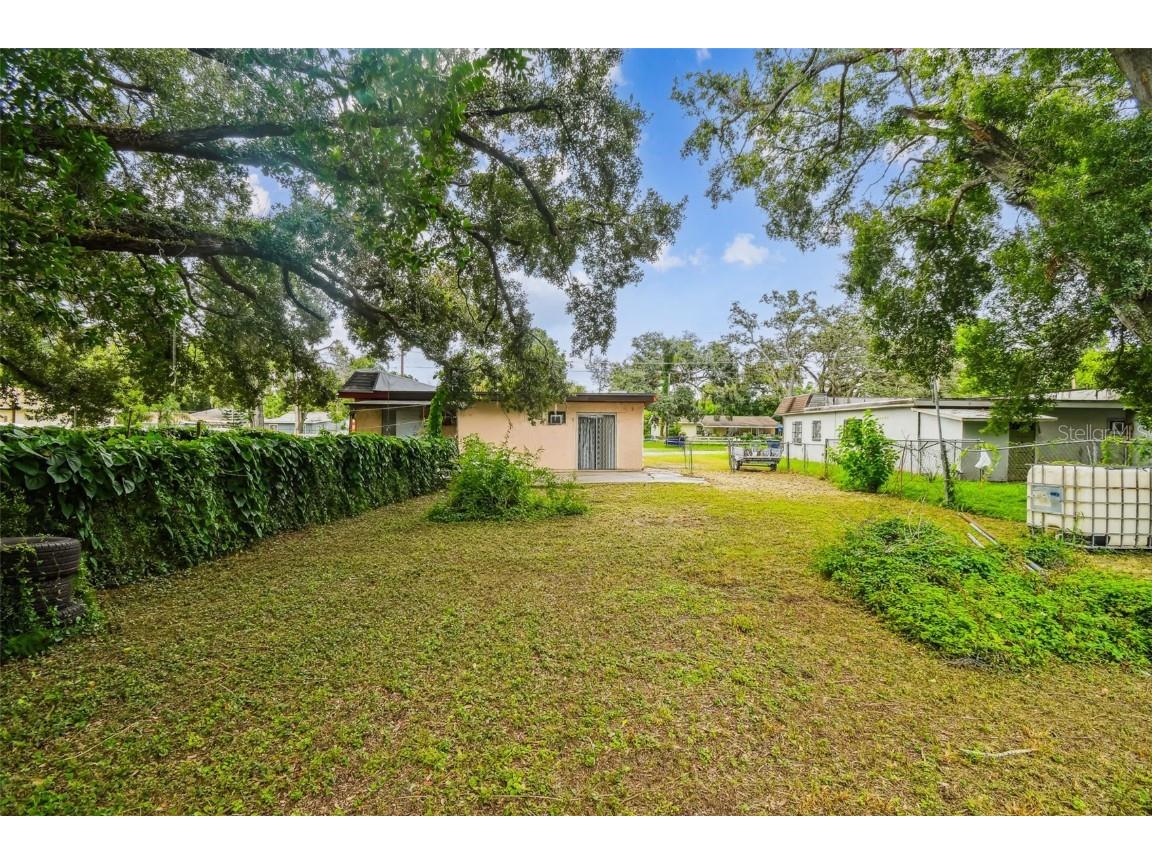 9318 N 11th Street Tampa FL 33612 TB8426470 image5