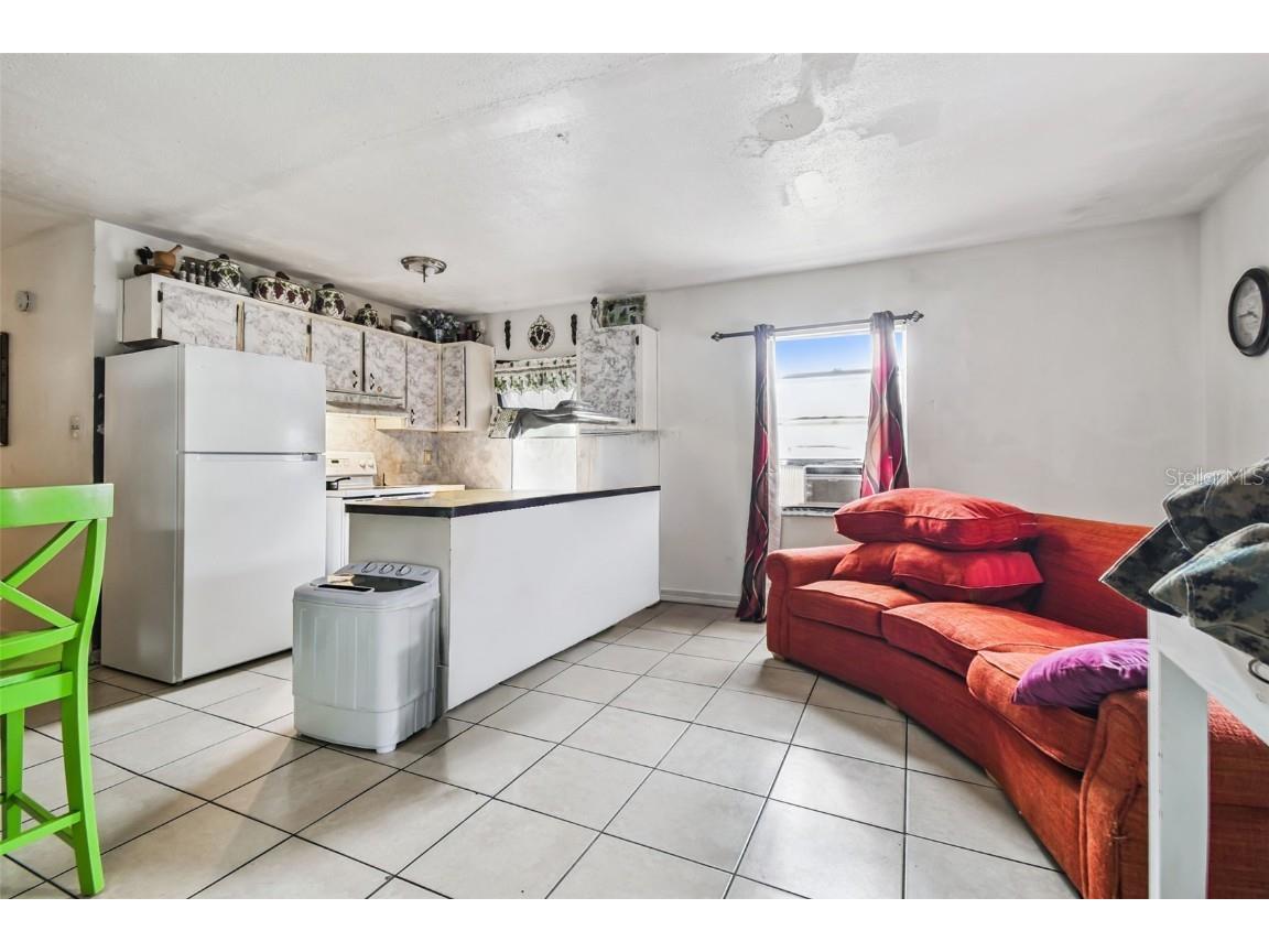 9318 N 11th Street Tampa FL 33612 TB8426470 image7