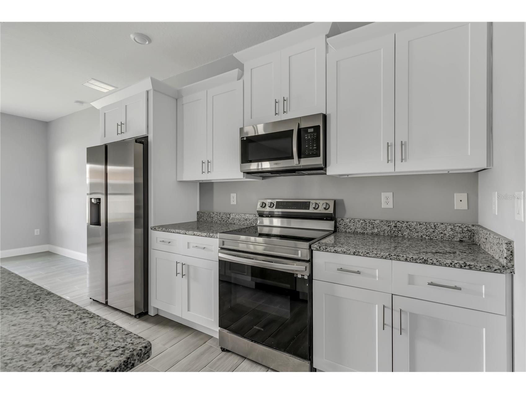 932 Albertville Court Kissimmee FL 34759 S5148781 image8