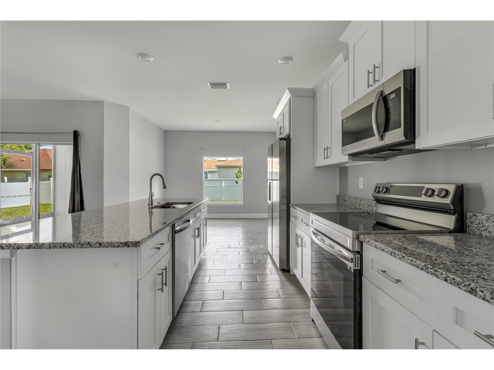932 Albertville Court Kissimmee FL 34759 S5148781 image9