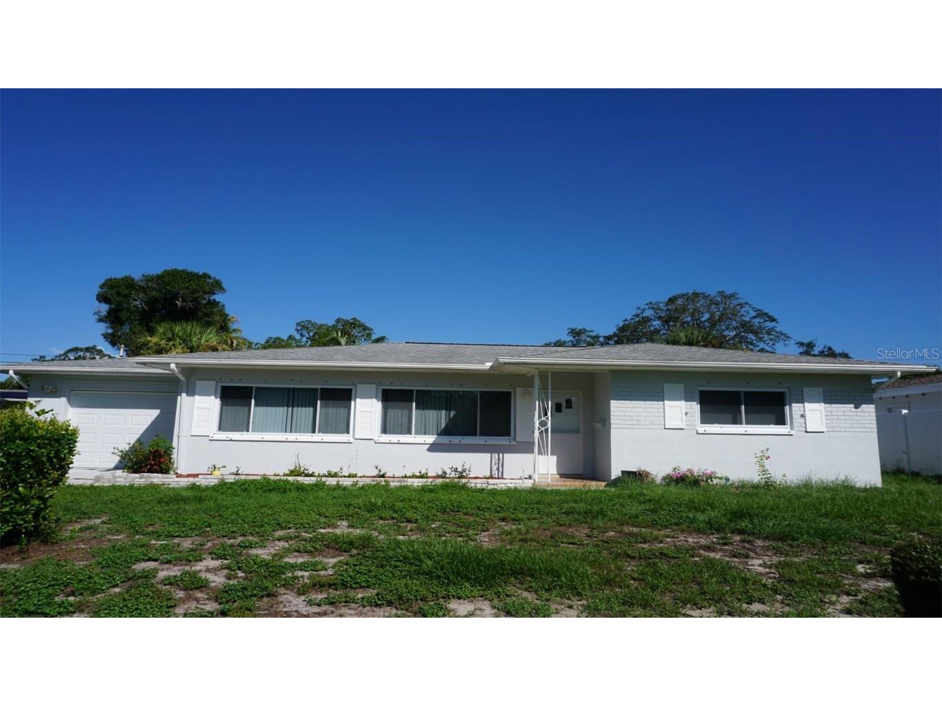 932 Fountainhead Drive Largo FL 33770 U8249342 image1