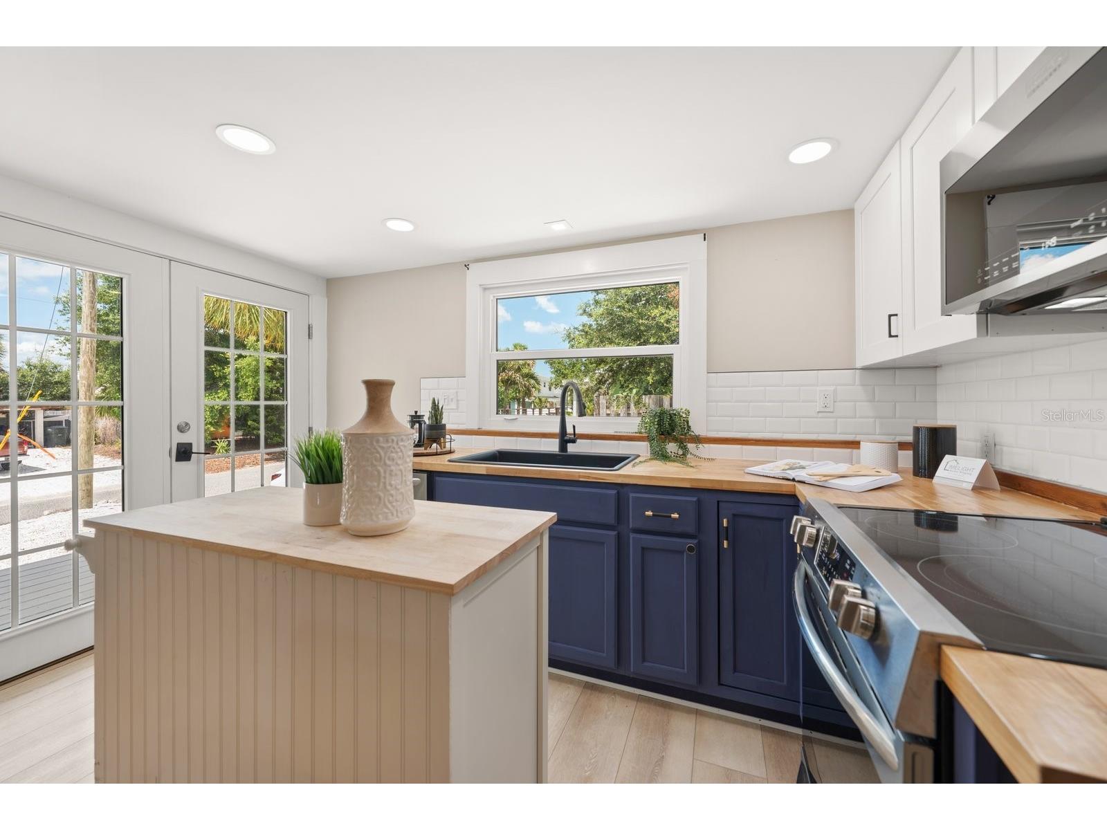 932 Highland Avenue Dunedin FL 34698 TB8525806 image7