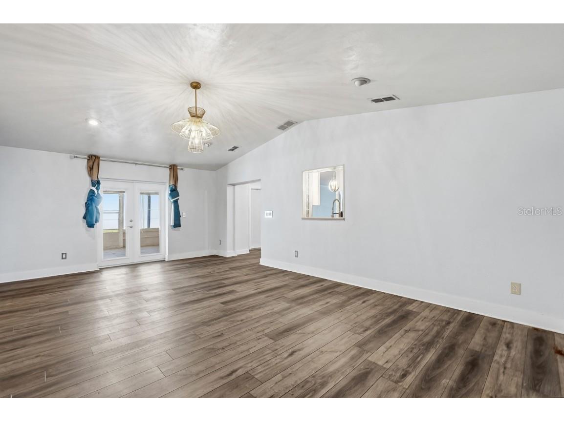 932 Lora Street Daytona Beach FL 32114 FC314005 image23