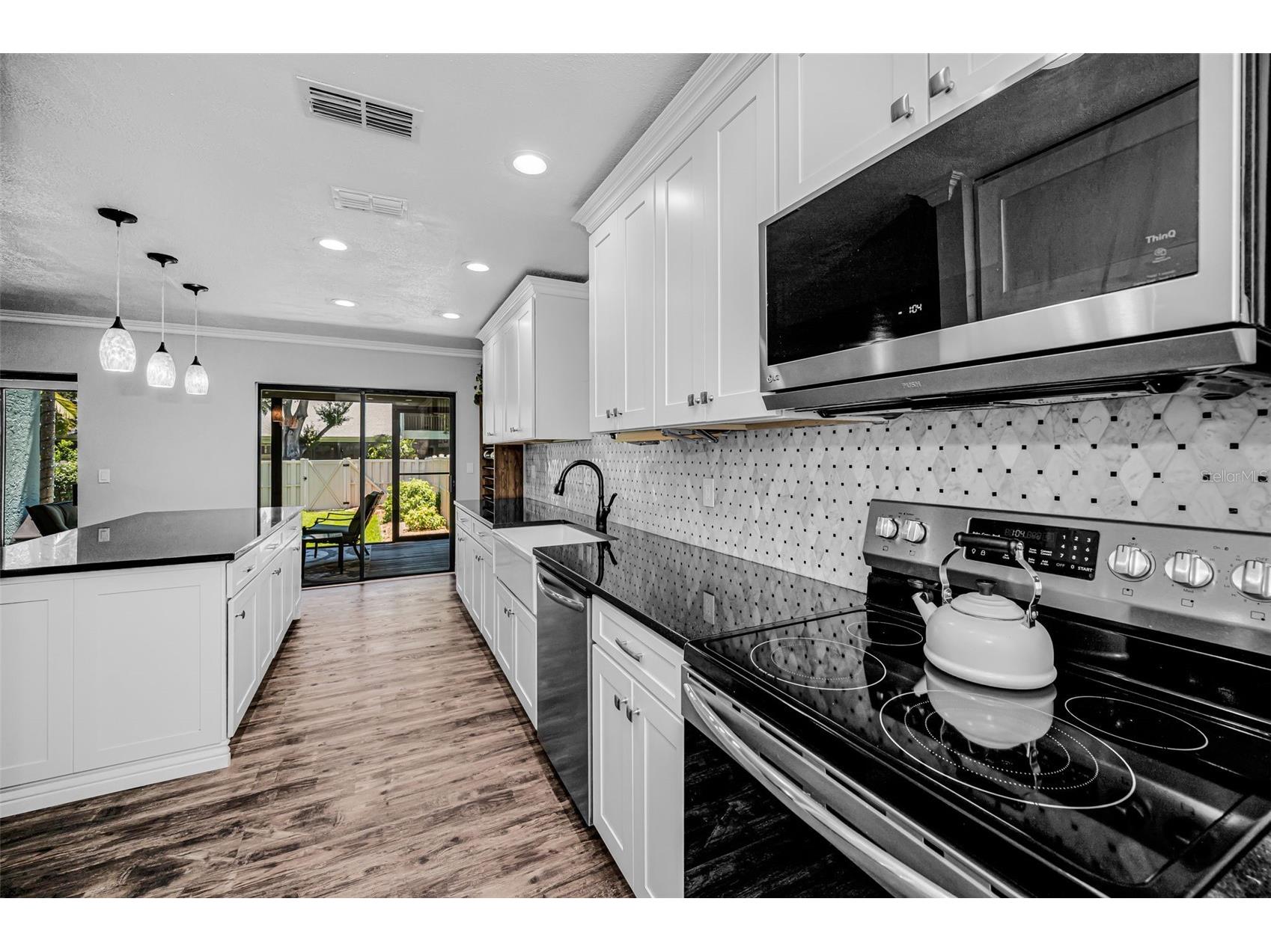 932 Myakka Court NE Saint Petersburg FL 33702 TB8508614 image13