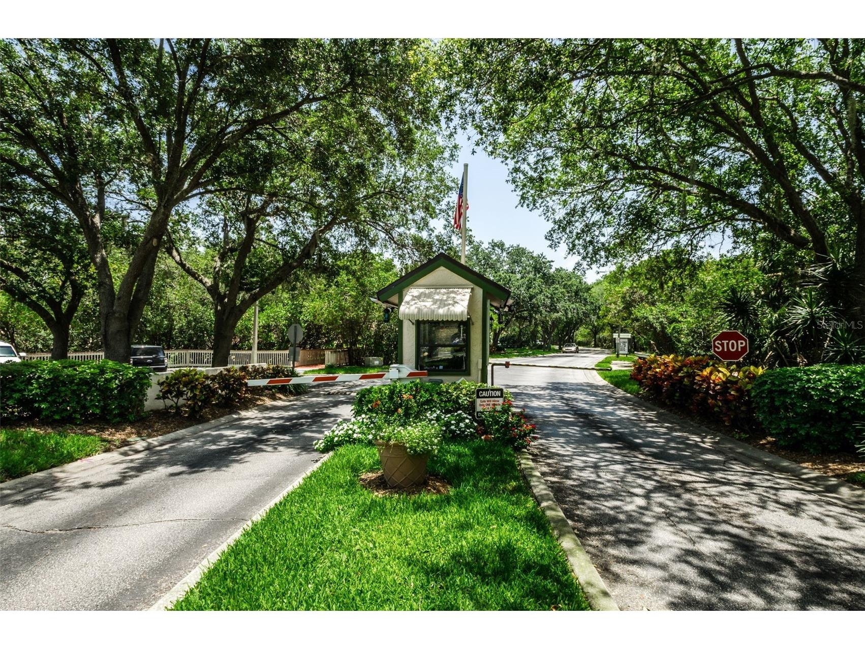 932 Myakka Court NE Saint Petersburg FL 33702 TB8508614 image40