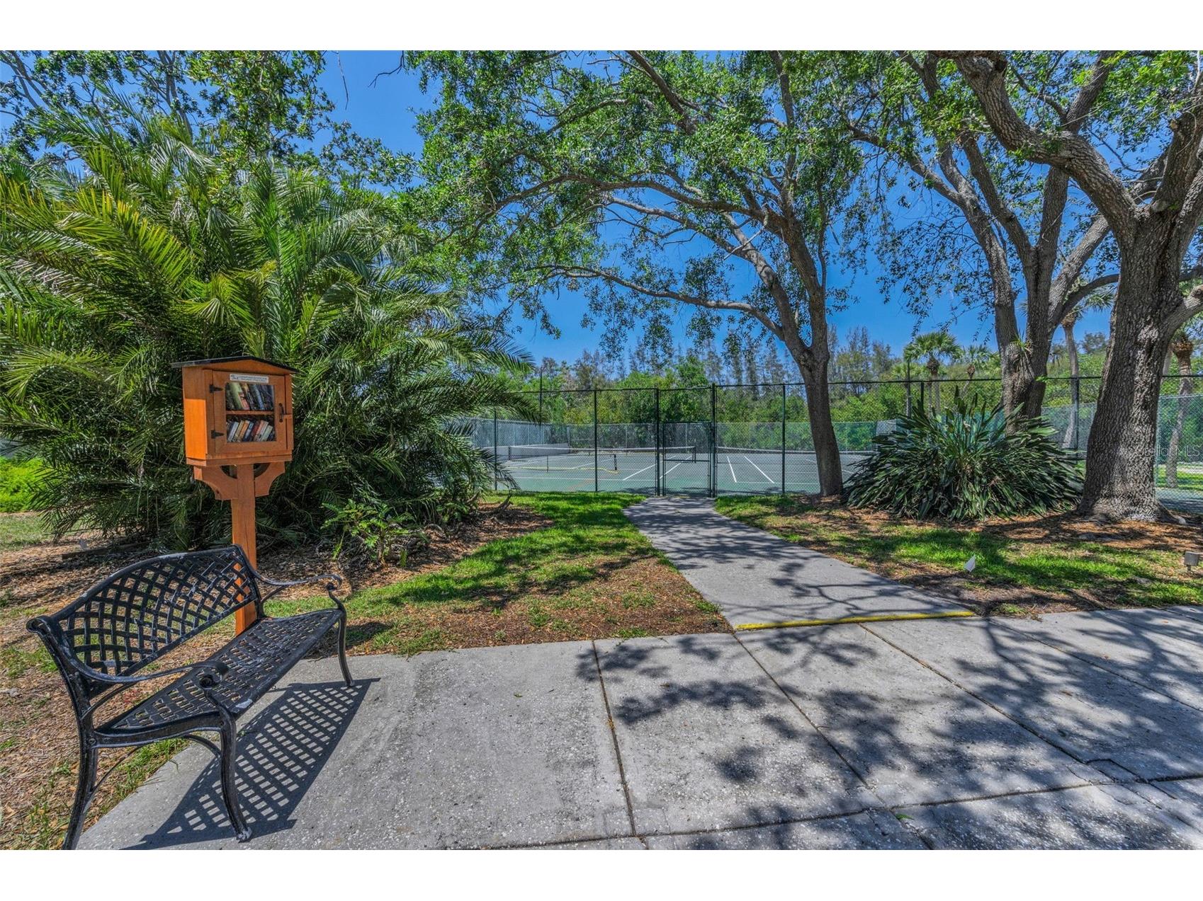 932 Myakka Court NE Saint Petersburg FL 33702 TB8508614 image48