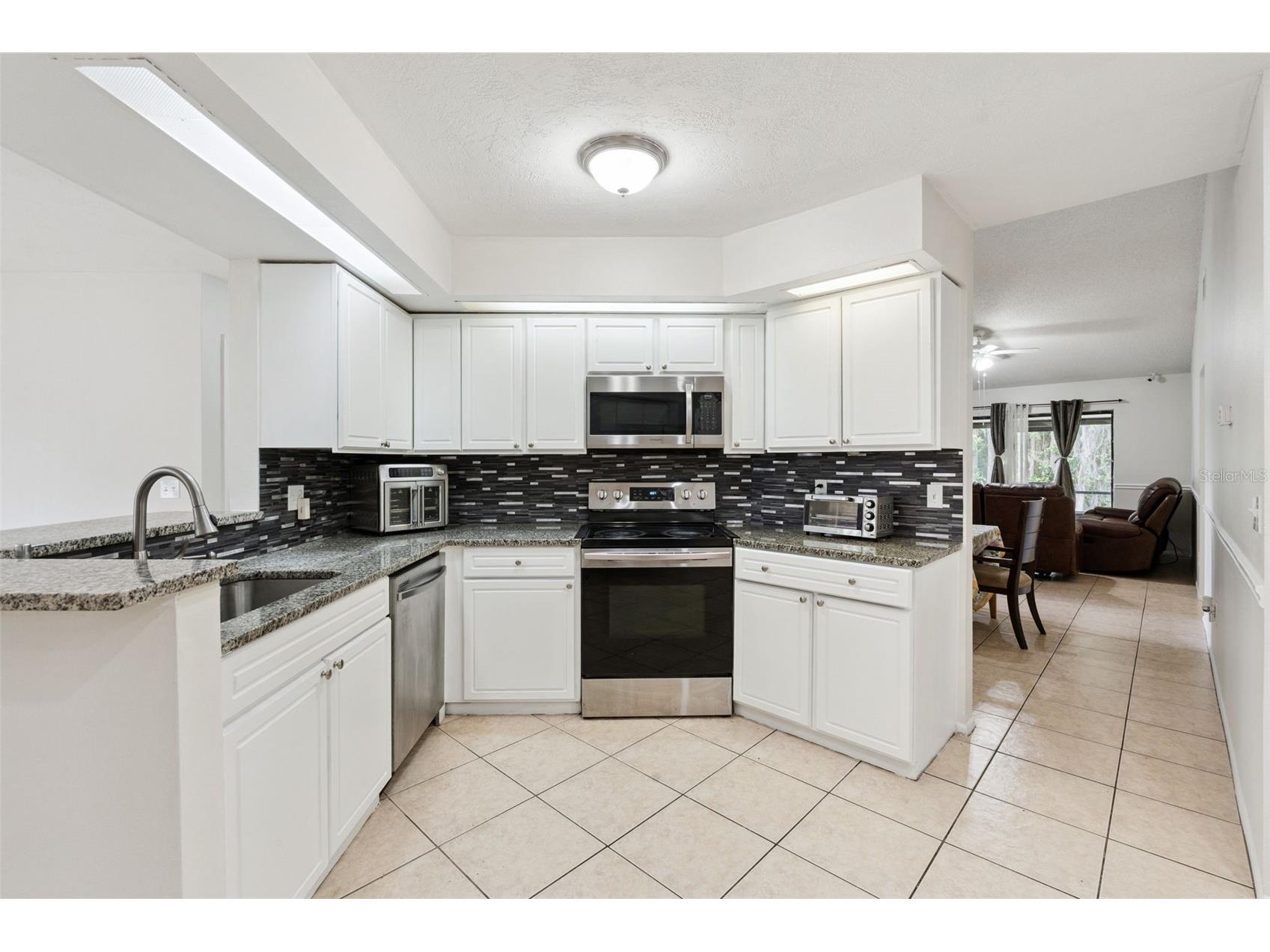 932 Ocala Woods Lane Orlando FL 32824 O6400176 image4