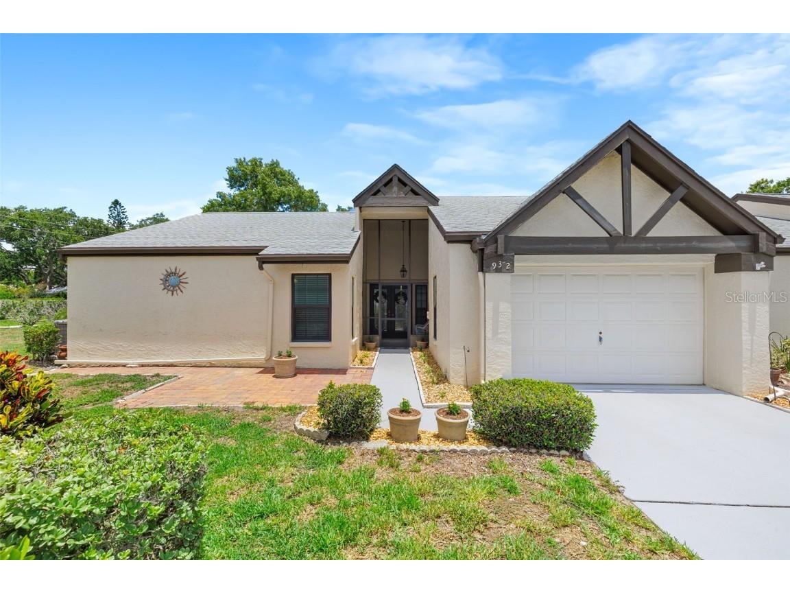 932 Rosewood Lane Palm Harbor FL 34684 - LAKE TARPON U8247234 image1