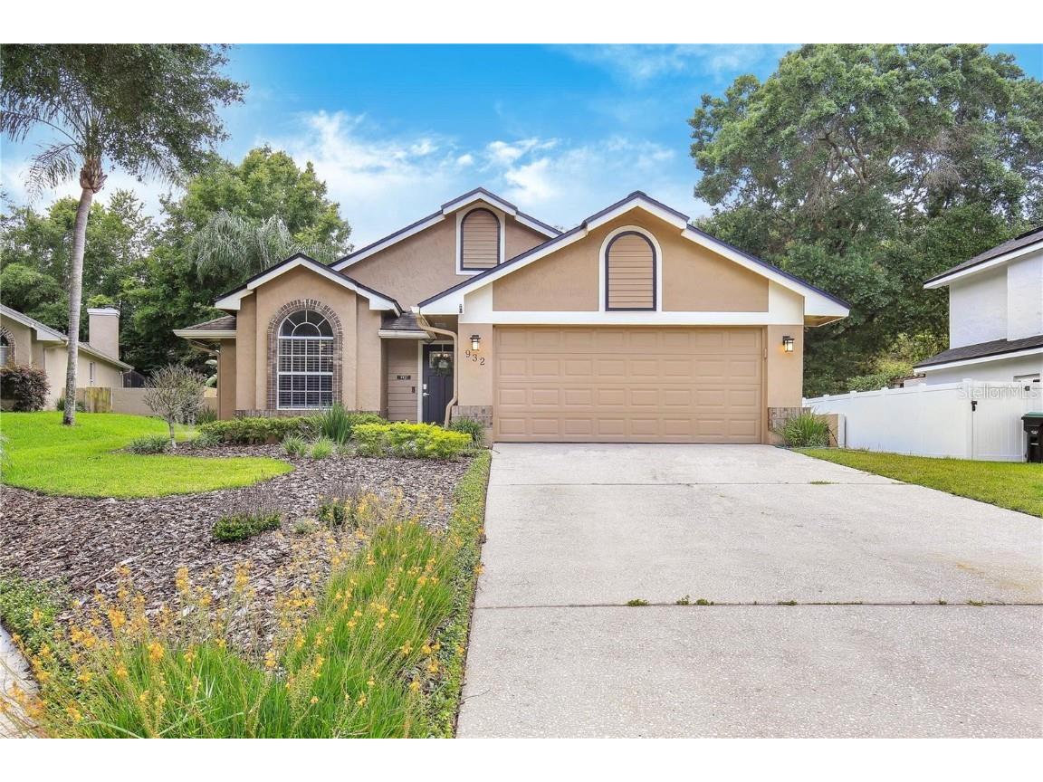 932 Summer Lakes Drive Orlando FL 32835 O6217182 image1