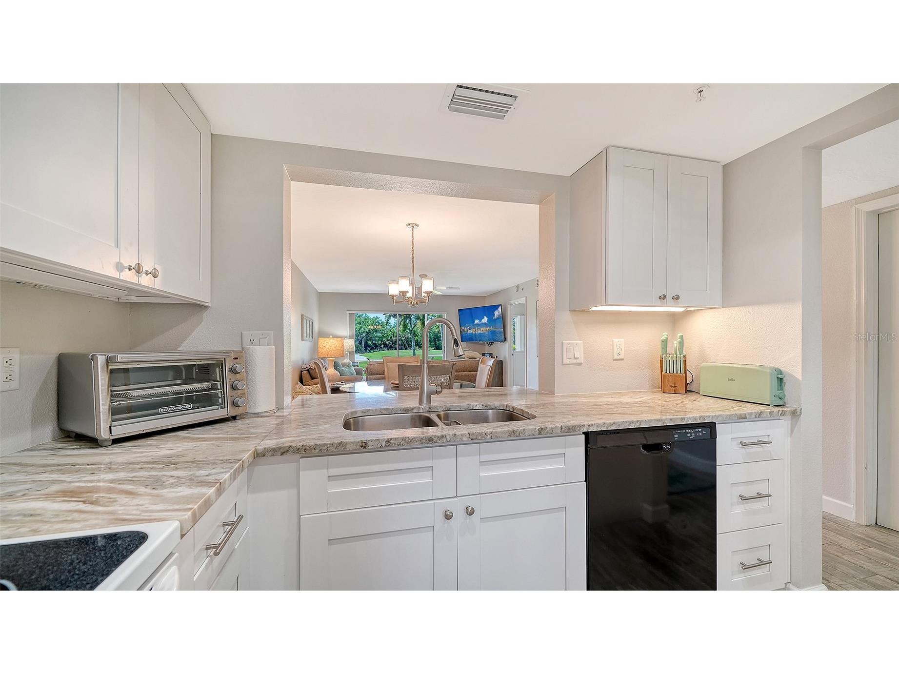 9320 Clubside Circle #2106 Sarasota FL 34238 A4689131 image15