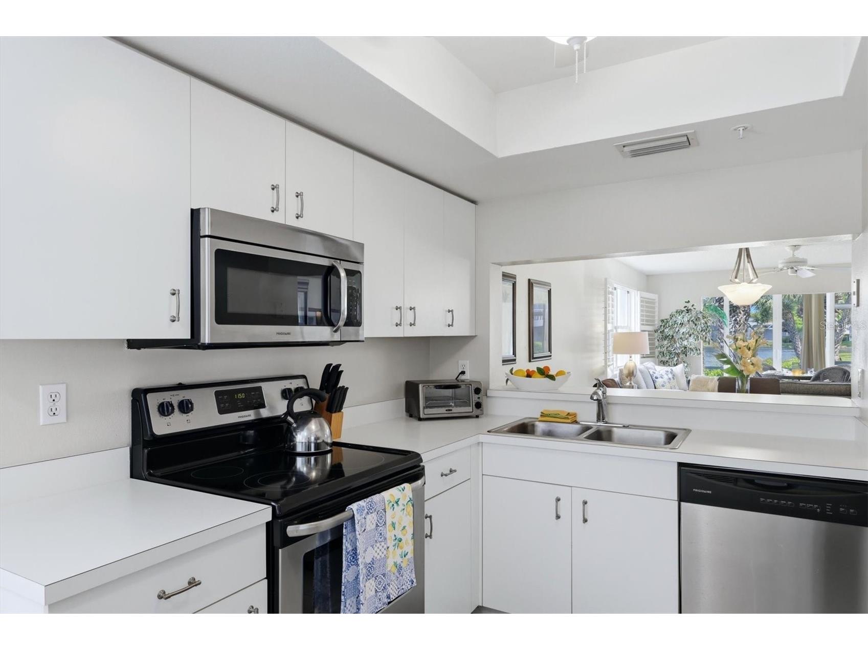 9320 Clubside Circle #2108 Sarasota FL 34238 A4688391 image12