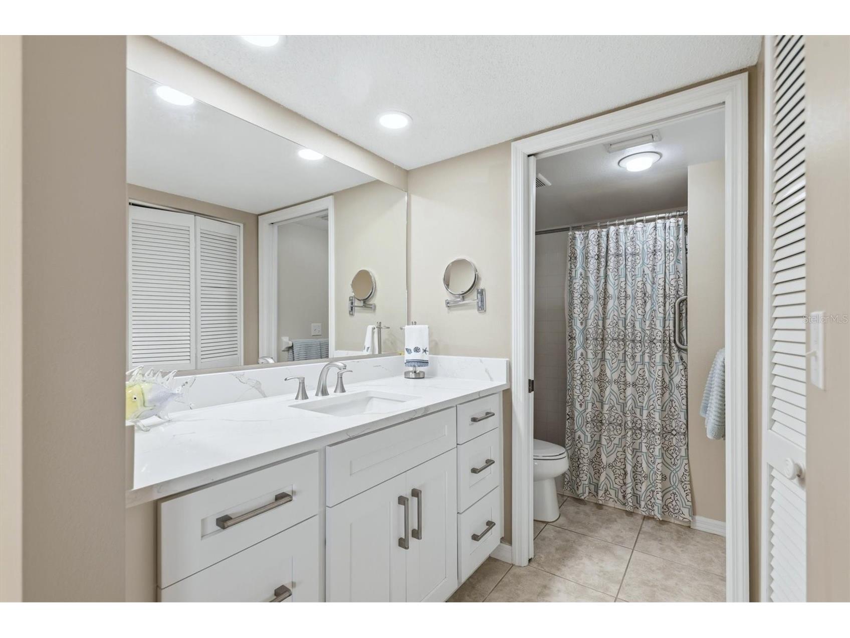 9320 Clubside Circle #2108 Sarasota FL 34238 A4688391 image24