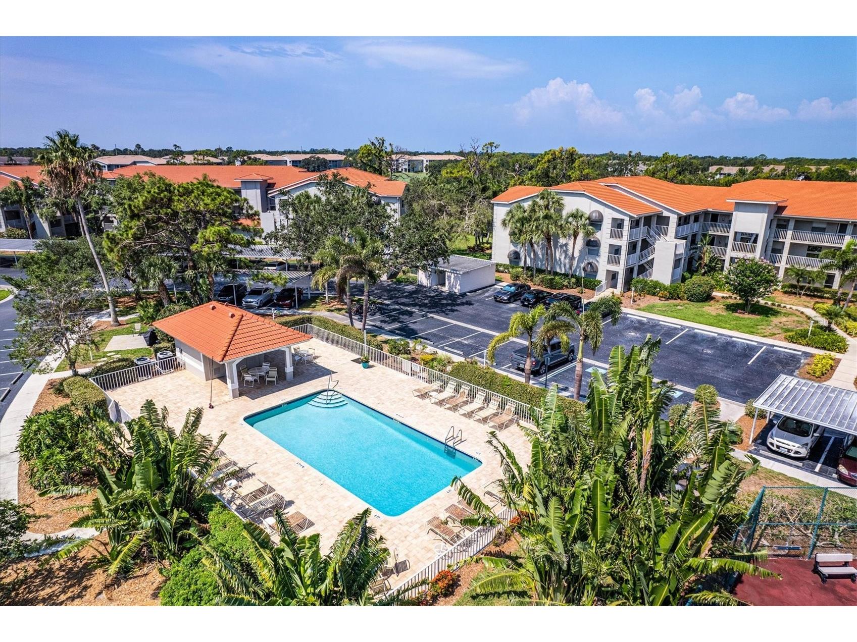 9320 Clubside Circle #2108 Sarasota FL 34238 A4688391 image36