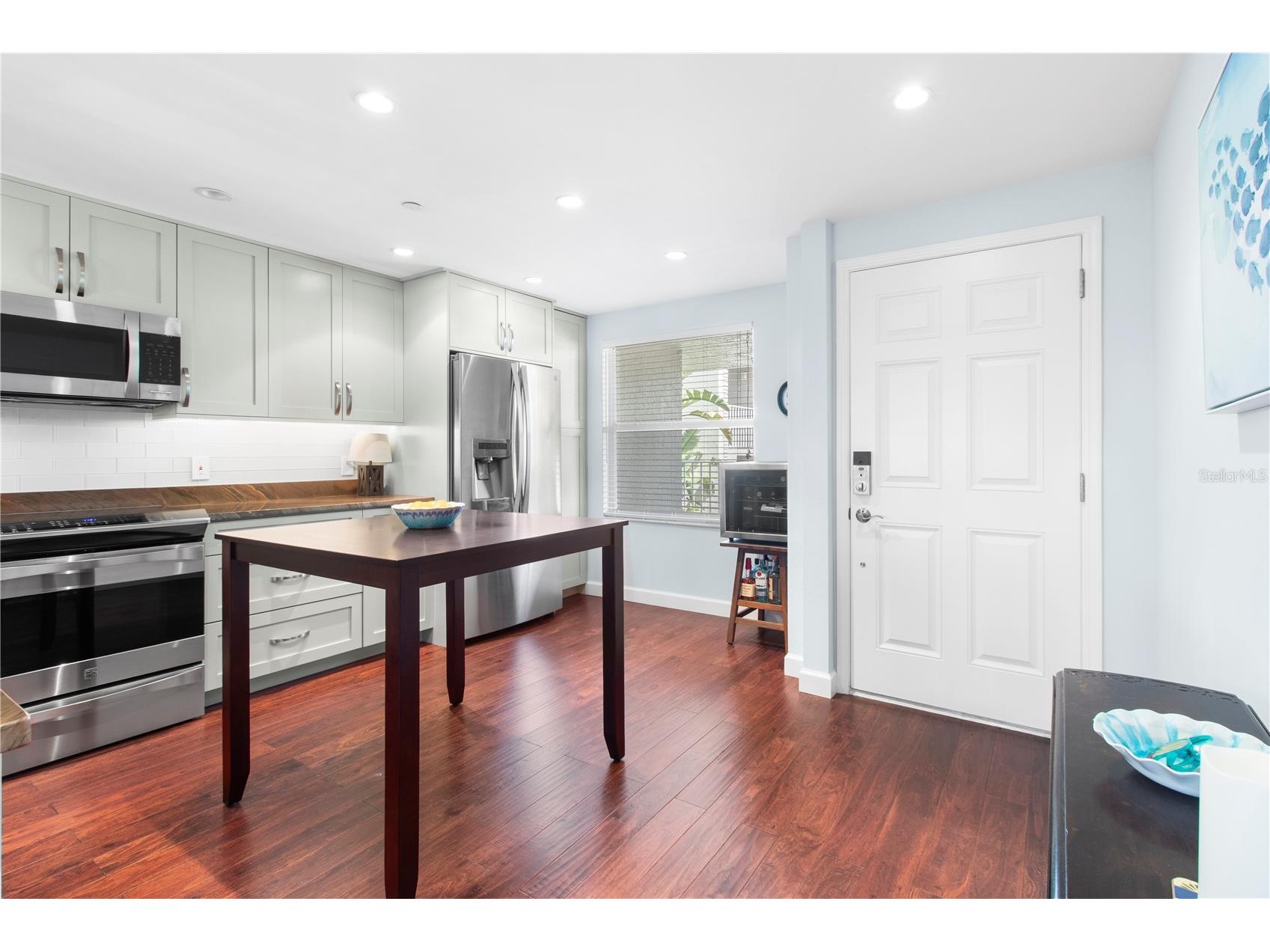 9320 Clubside Circle #2201 Sarasota FL 34238 A4692604 image6