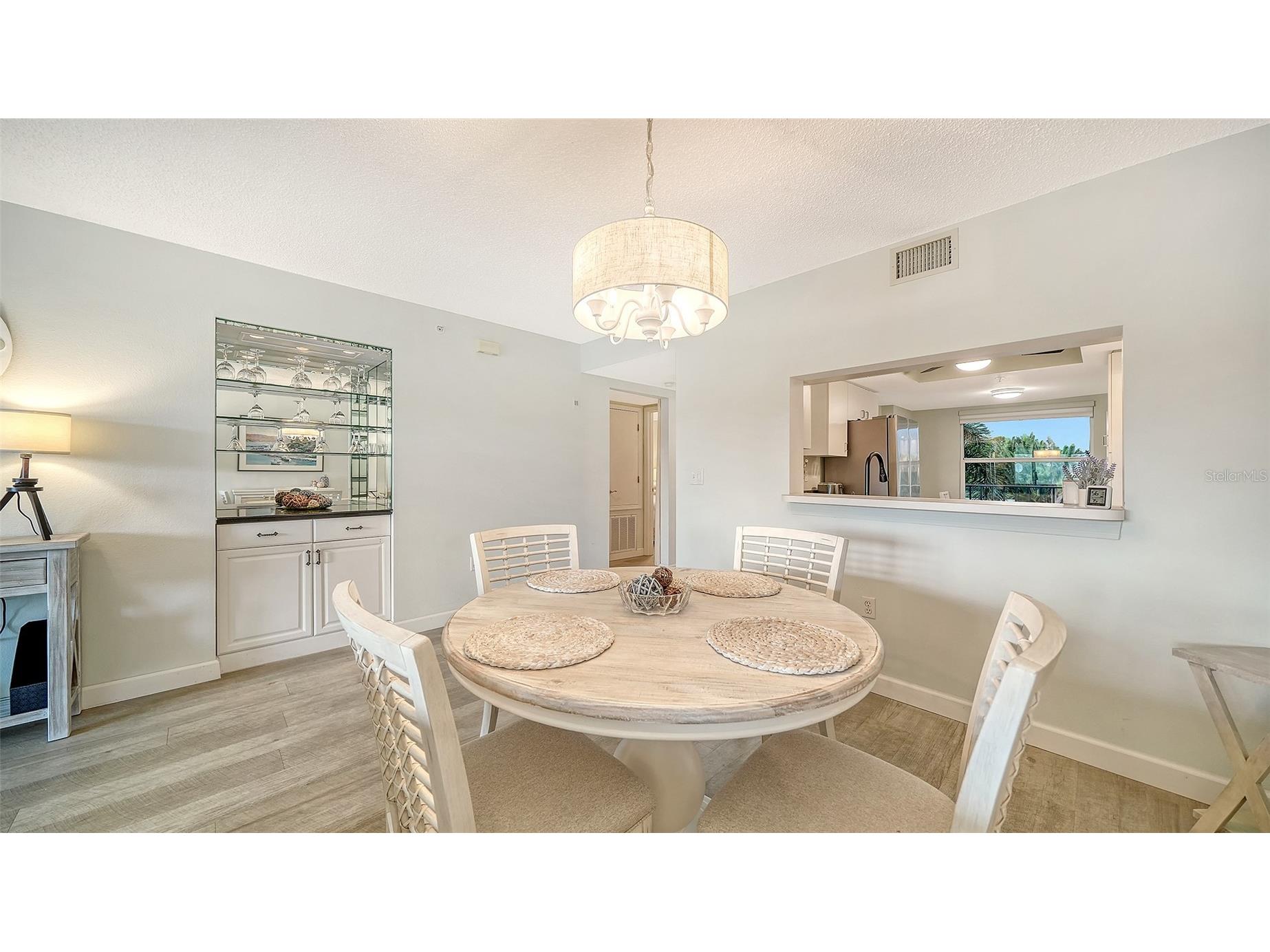 9320 Clubside Circle #2205 Sarasota FL 34238 A4700596 image11