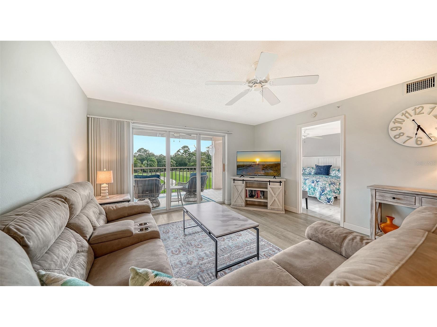 9320 Clubside Circle #2205 Sarasota FL 34238 A4700596 image3
