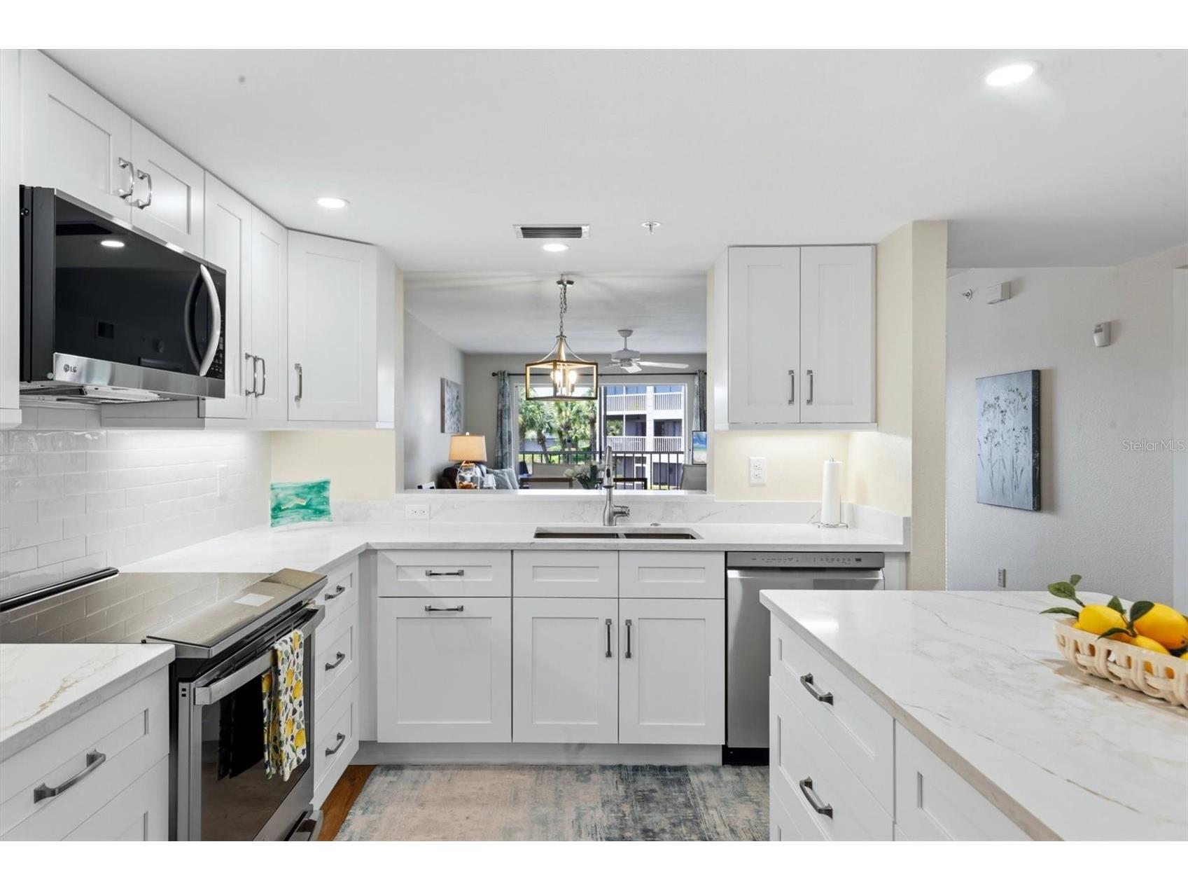 9320 Clubside Circle #2209 Sarasota FL 34238 A4695689 image12