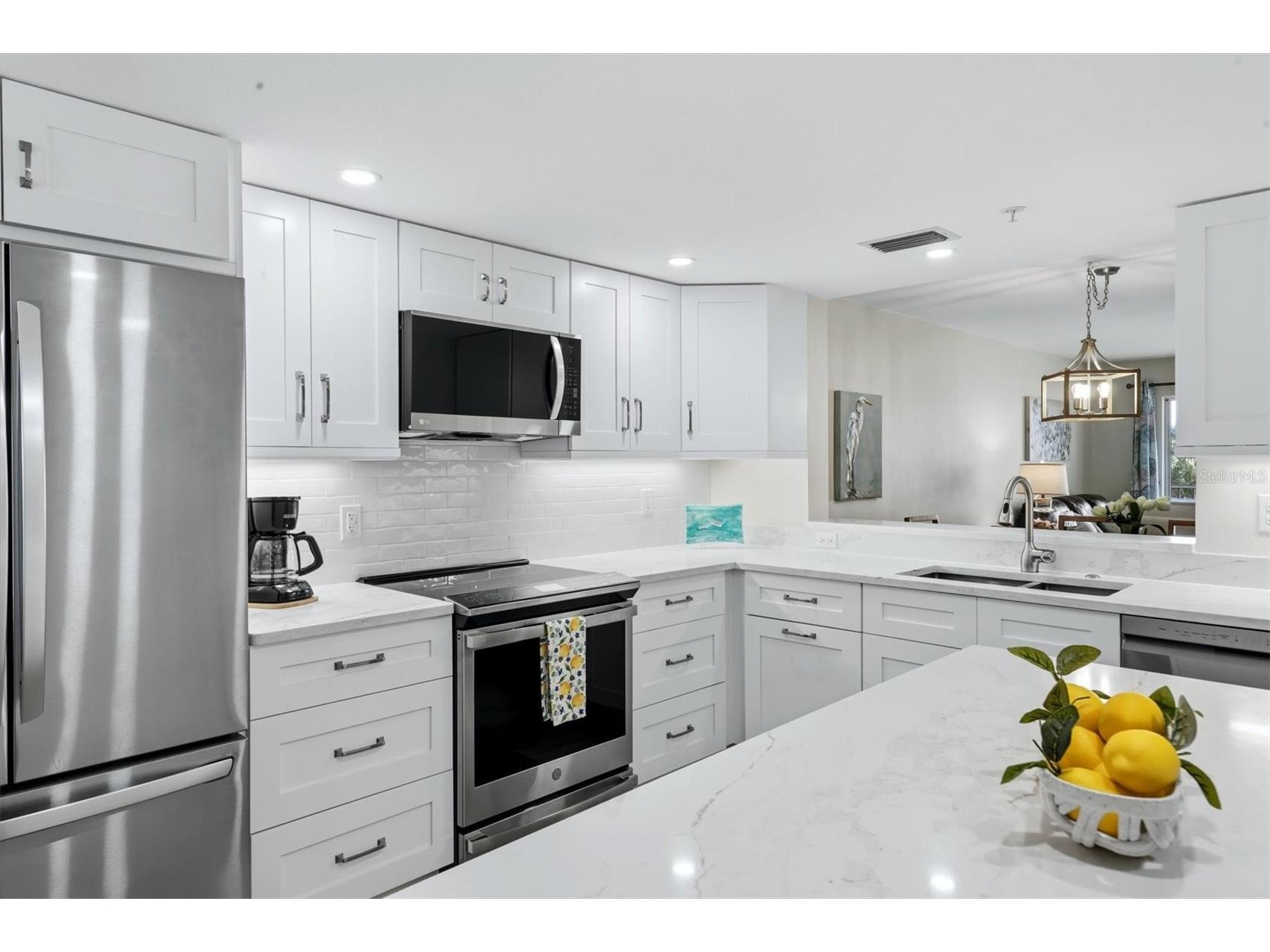9320 Clubside Circle #2209 Sarasota FL 34238 A4695689 image13