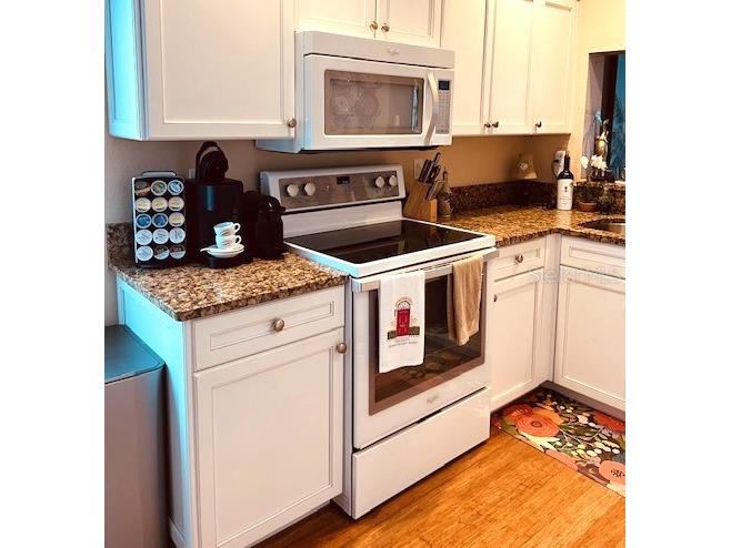 9320 Clubside Circle #2308 Sarasota FL 34238 A4654596 image7