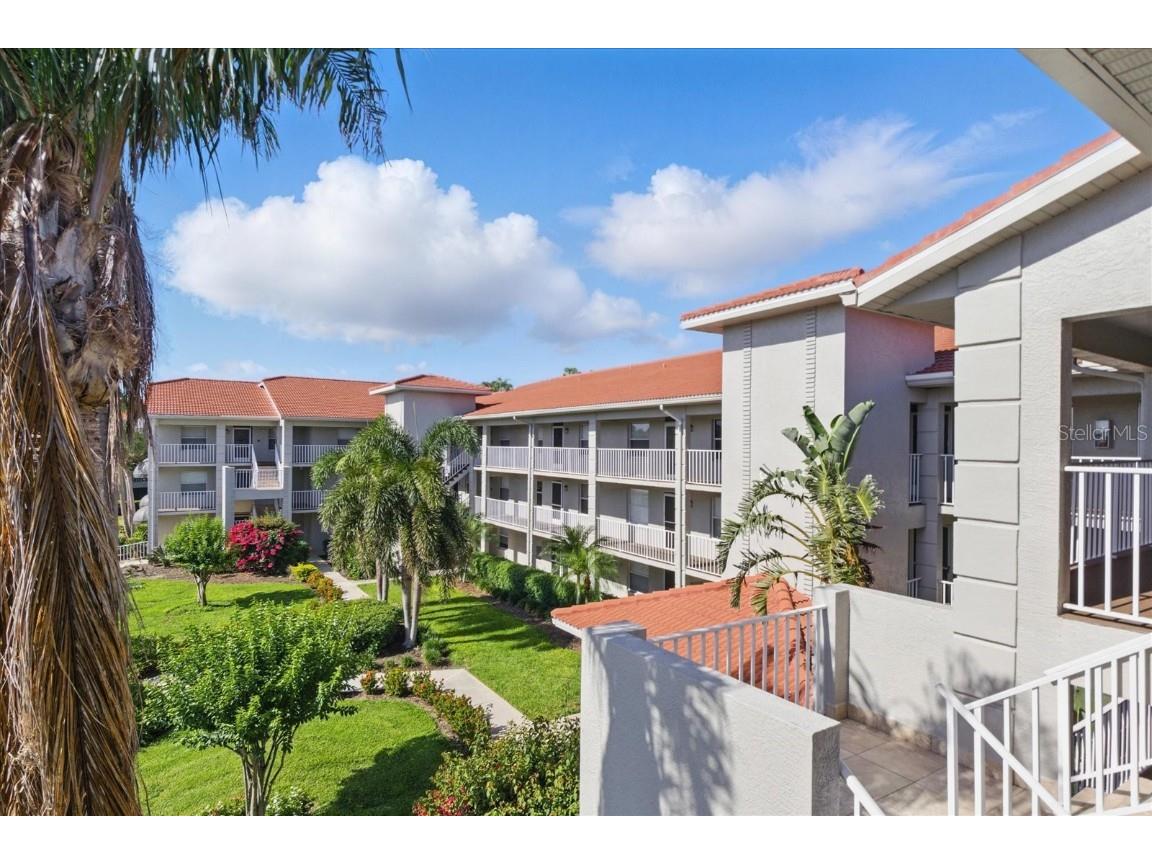 9320 Clubside Circle #2310 Sarasota FL 34238 N6121013 image2