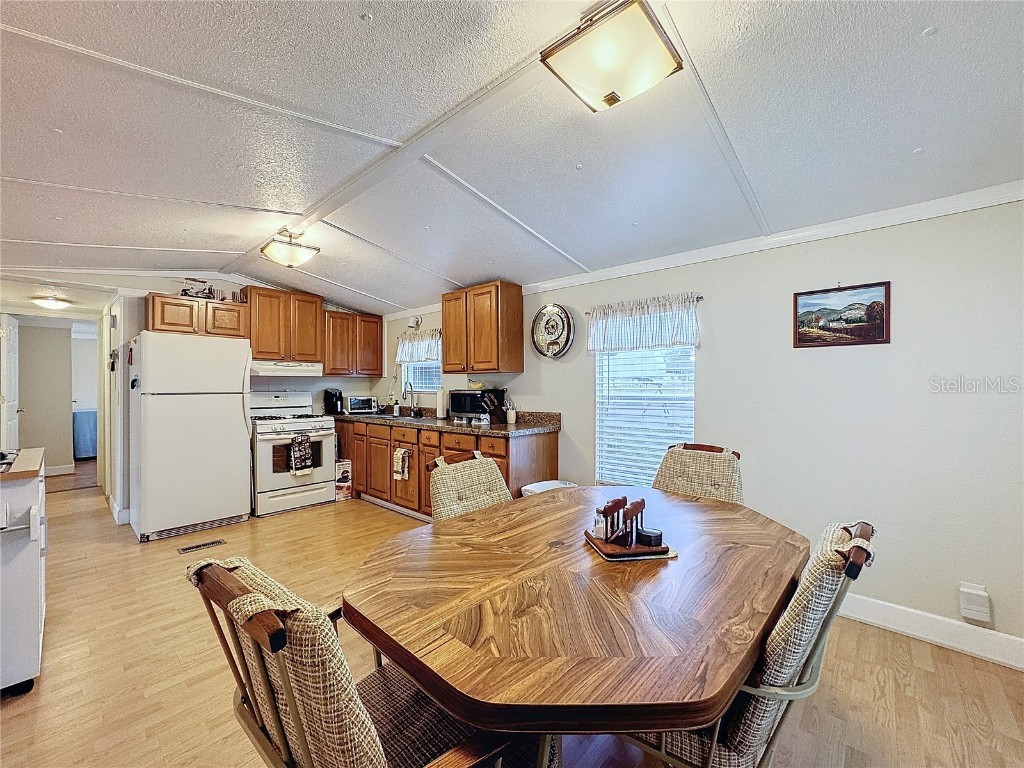 9321 Grizzly Bear Lane Weeki Wachee FL 34613 W7871965 image10