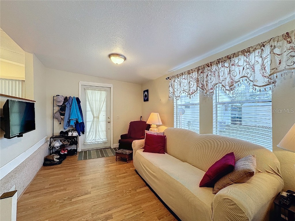 9321 Grizzly Bear Lane Weeki Wachee FL 34613 W7871965 image7