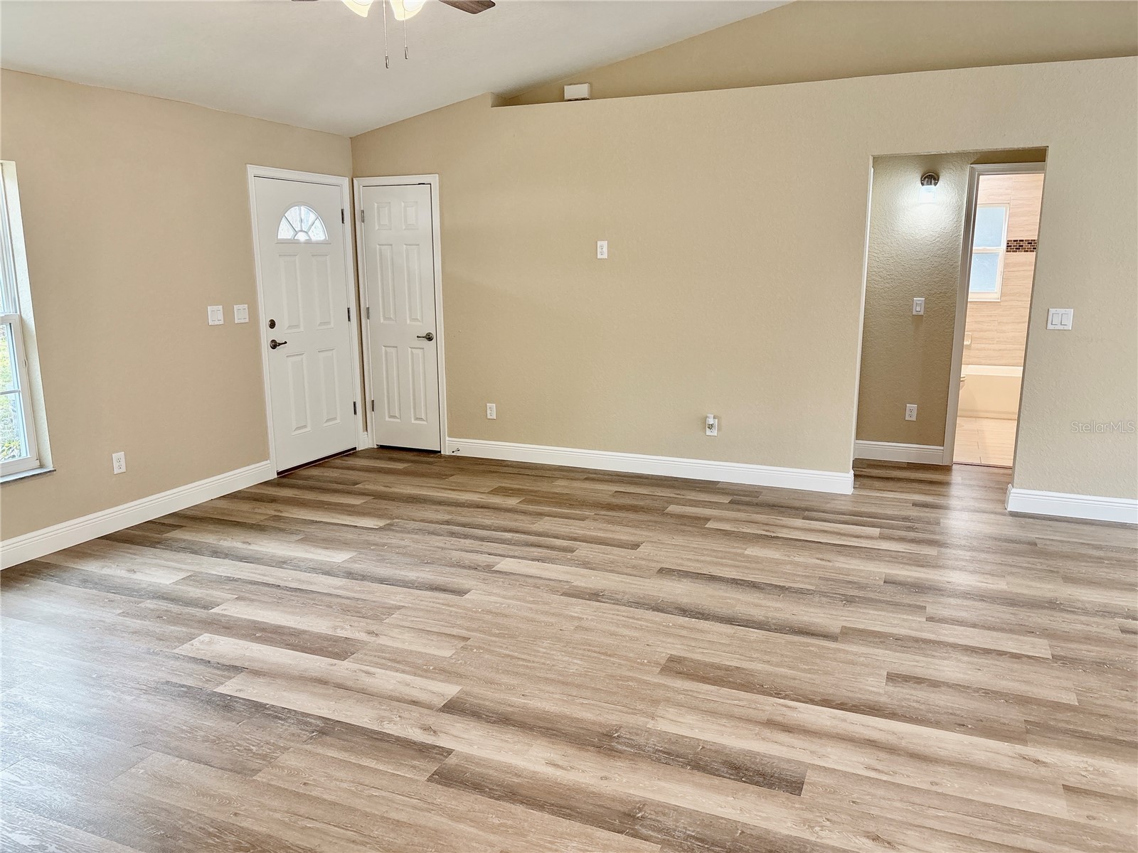 9323 SE Highway 42 Summerfield FL 34491 OM725122 image4