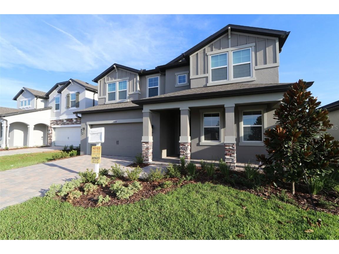 9324 Crescent Ray Drive Wesley Chapel FL 33545 T3447779 image1