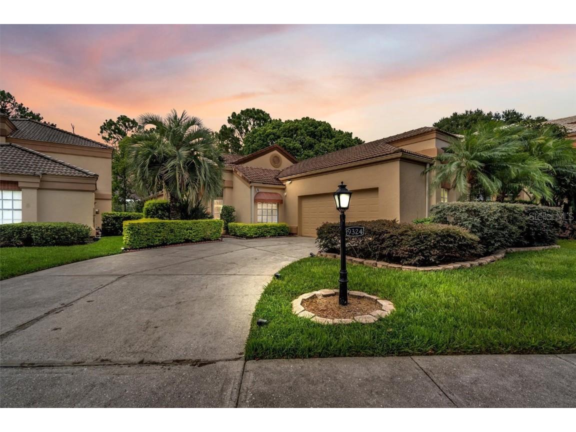 9324 Fairway Lakes Court Tampa FL 33647 L4938418 image1