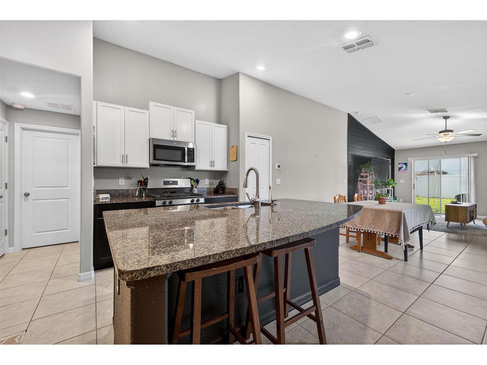 9324 Lemon Drop Loop Sun City Center FL 33573 TB8495811 image5
