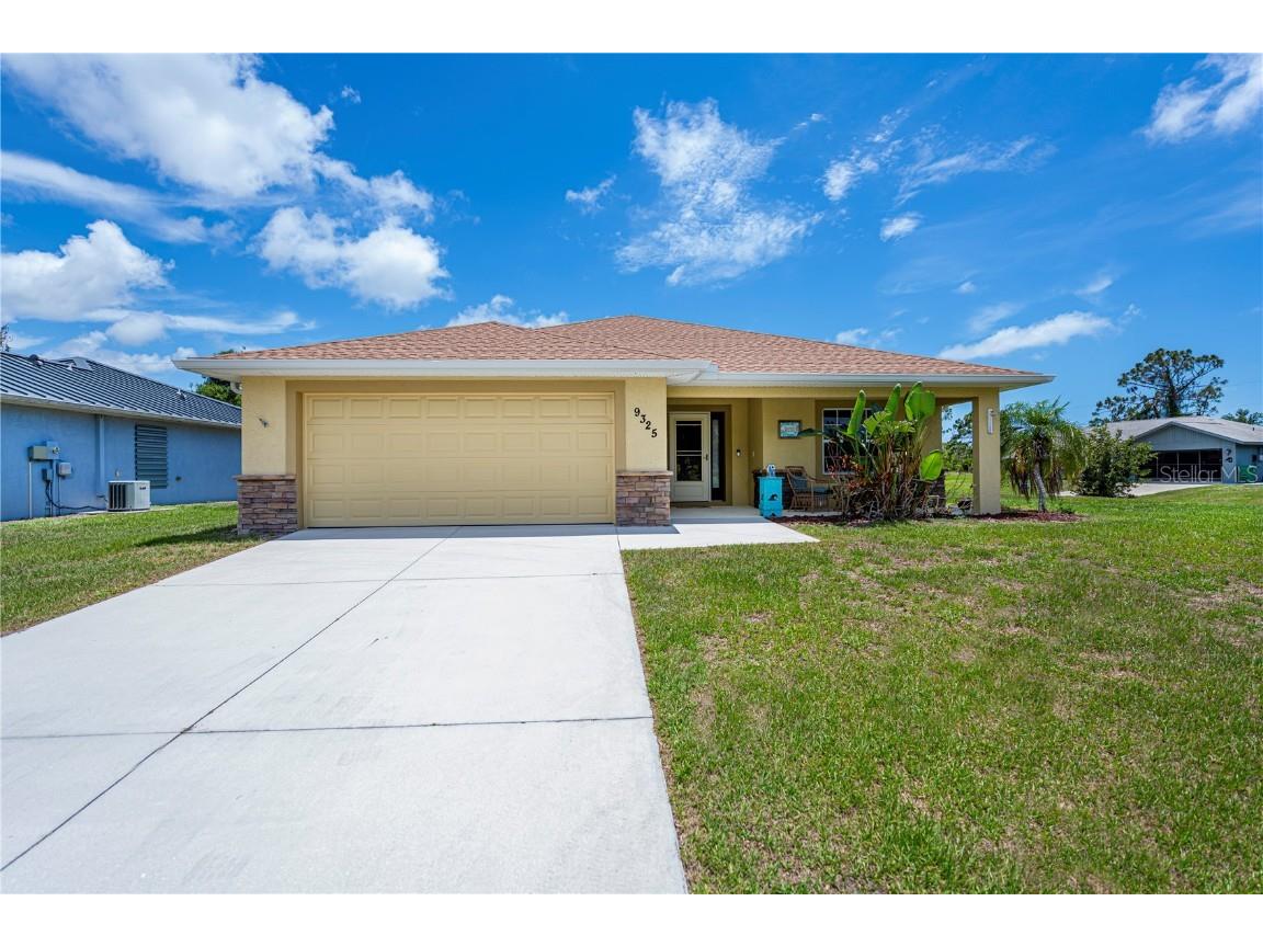 9325 Crugar Terrace Englewood FL 34224 D6142685 image1