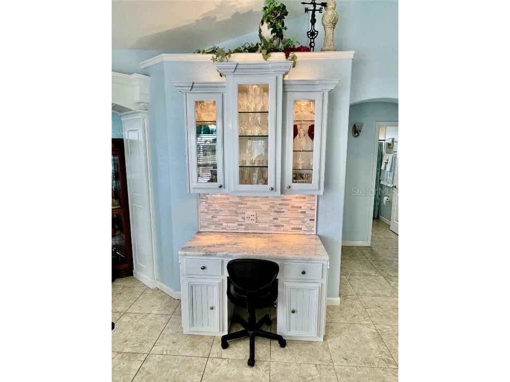 9325 Saint Paul Drive Port Charlotte FL 33981 - STEVEN POINT WATERWAY D6141480 image23