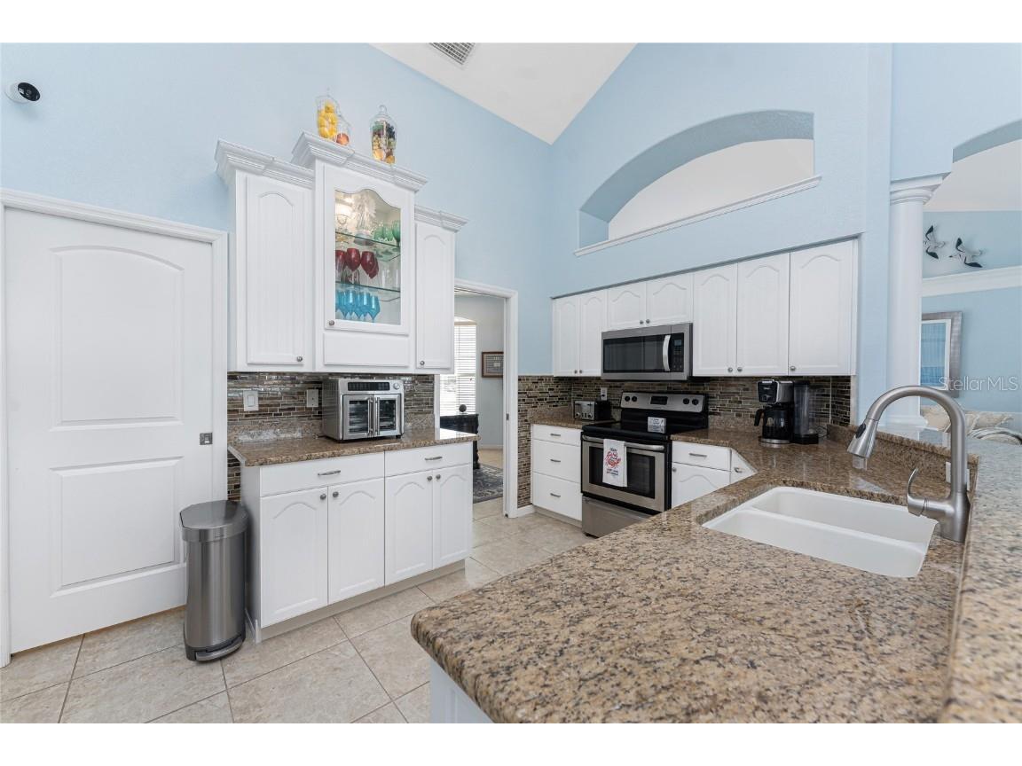 9325 Saint Paul Drive Port Charlotte FL 33981 - STEVEN POINT WATERWAY D6141480 image24