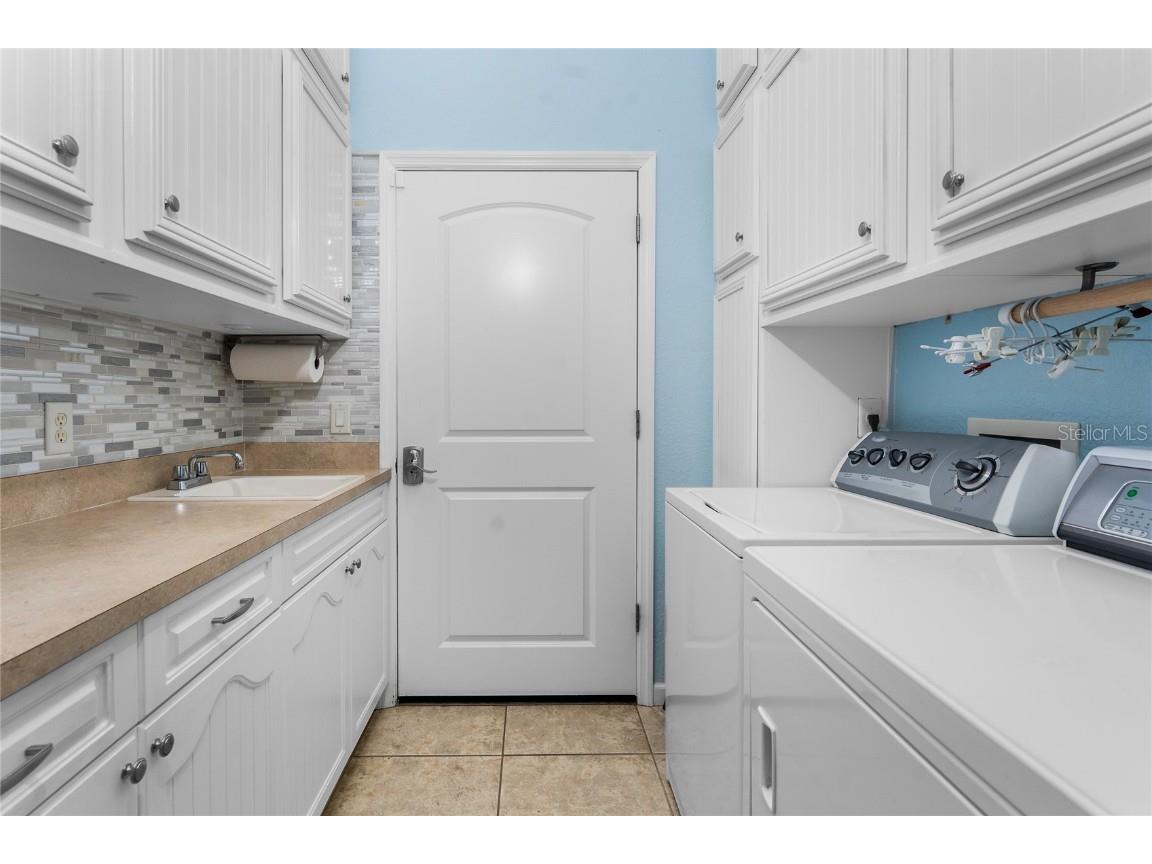 9325 Saint Paul Drive Port Charlotte FL 33981 - STEVEN POINT WATERWAY D6141480 image36