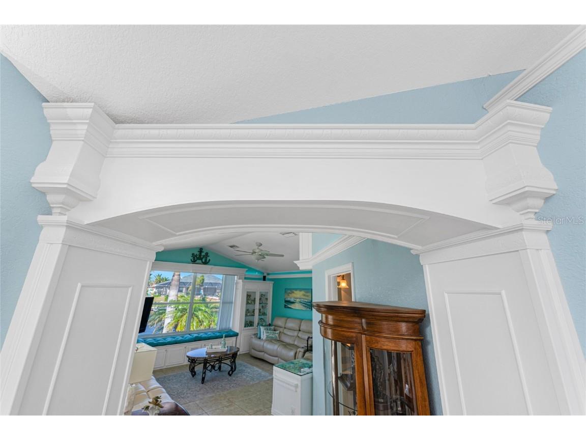 9325 Saint Paul Drive Port Charlotte FL 33981 - STEVEN POINT WATERWAY D6141480 image39