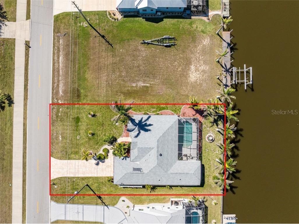 9325 Saint Paul Drive Port Charlotte FL 33981 - STEVEN POINT WATERWAY D6141480 image5