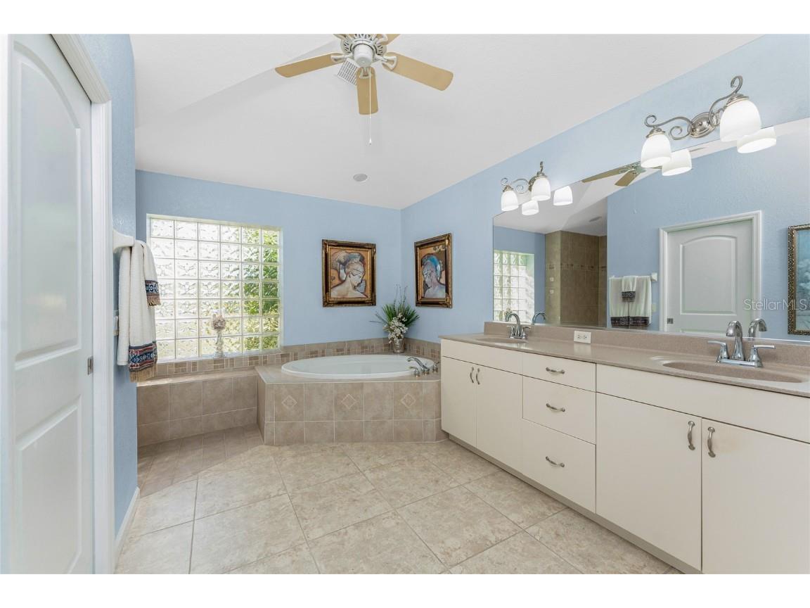 9325 Saint Paul Drive Port Charlotte FL 33981 - STEVEN POINT WATERWAY D6141480 image54