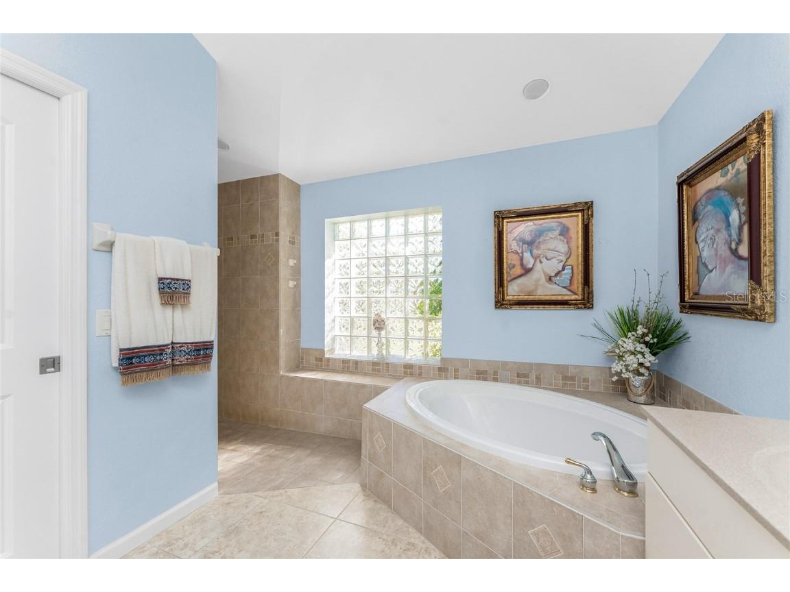 9325 Saint Paul Drive Port Charlotte FL 33981 - STEVEN POINT WATERWAY D6141480 image55