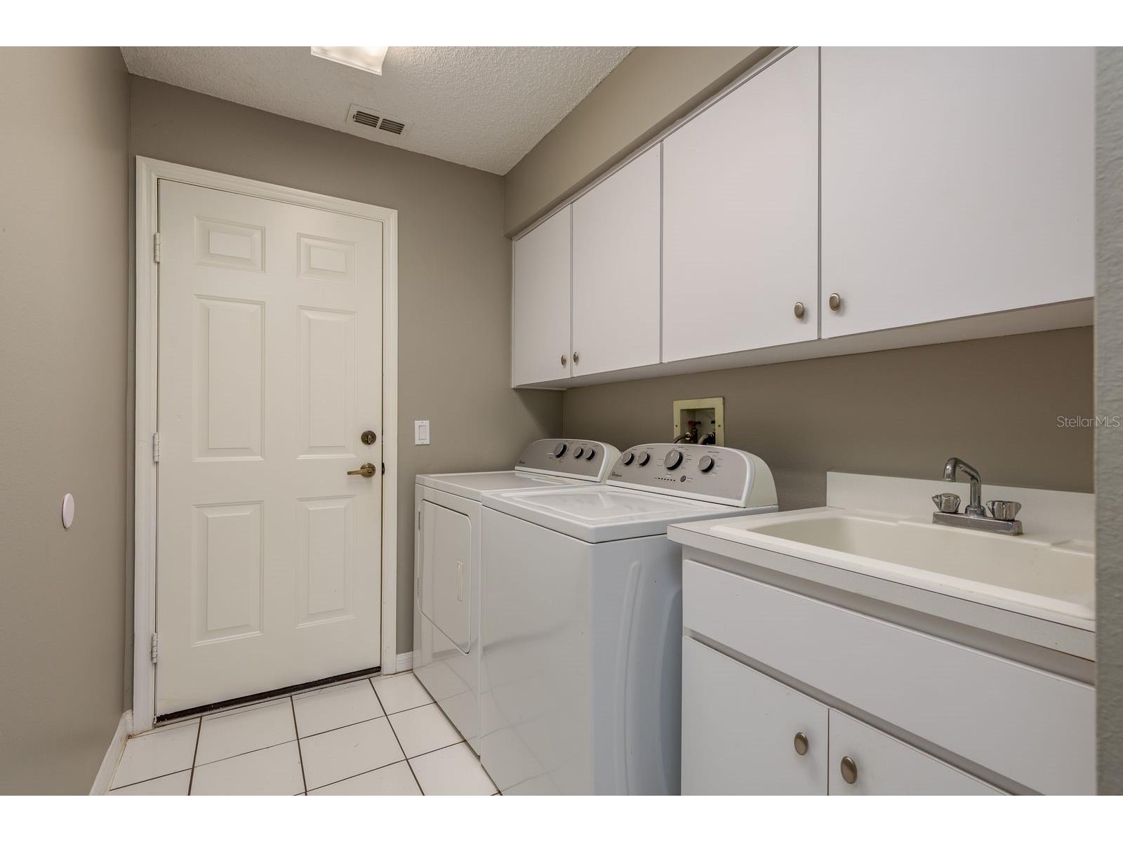 9326 Palm Haven Court New Port Richey FL 34655 W7882604 image25