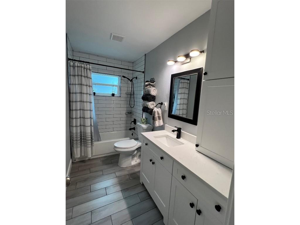 9328 Forest Hills Tampa FL 33612 TB8455894 image11