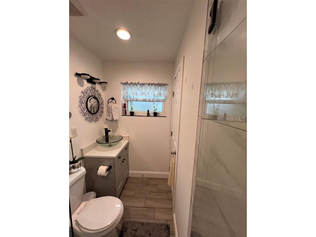 9328 Forest Hills Tampa FL 33612 TB8455894 image12