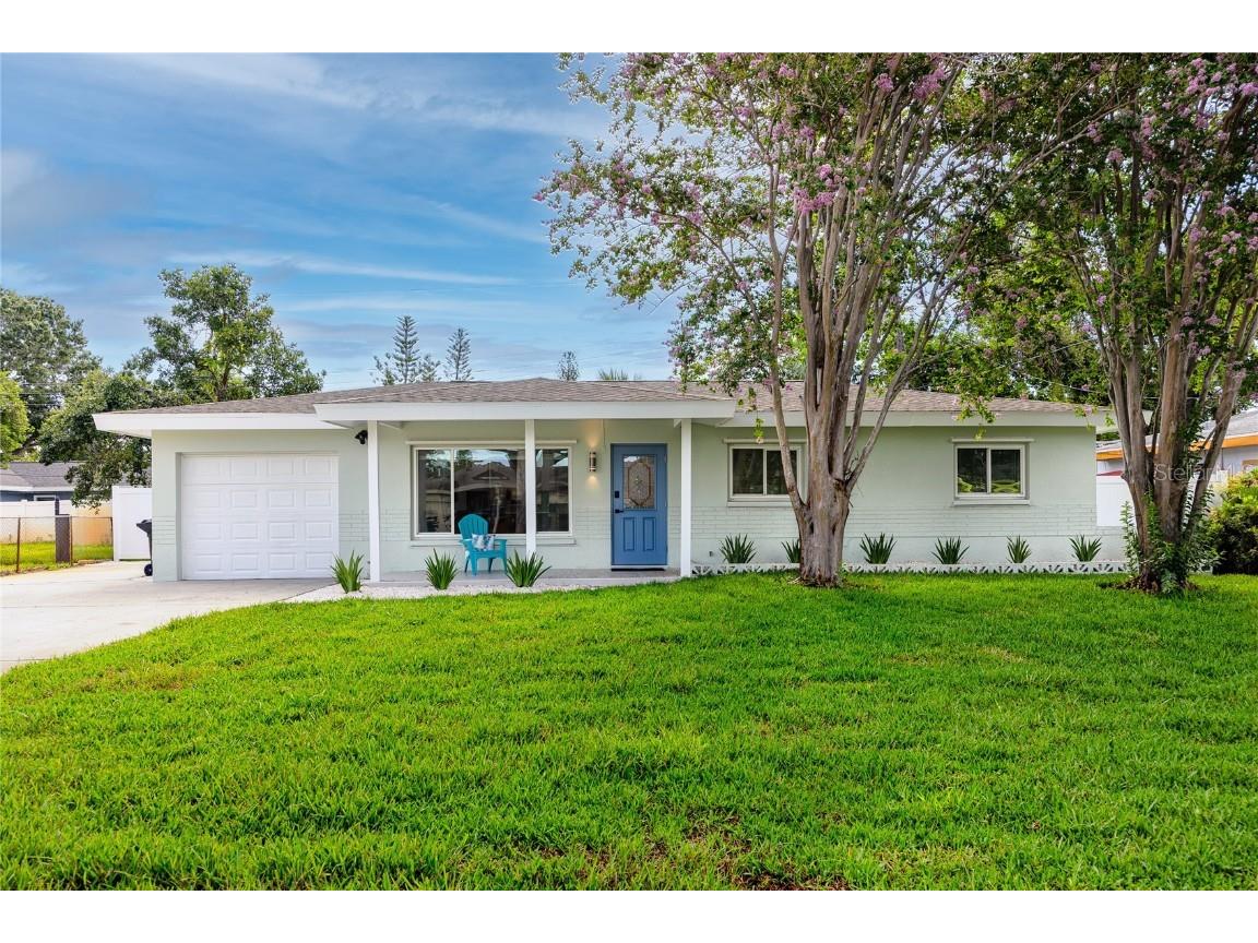 933 64th Avenue S Saint Petersburg FL 33705 TB8422139 image1