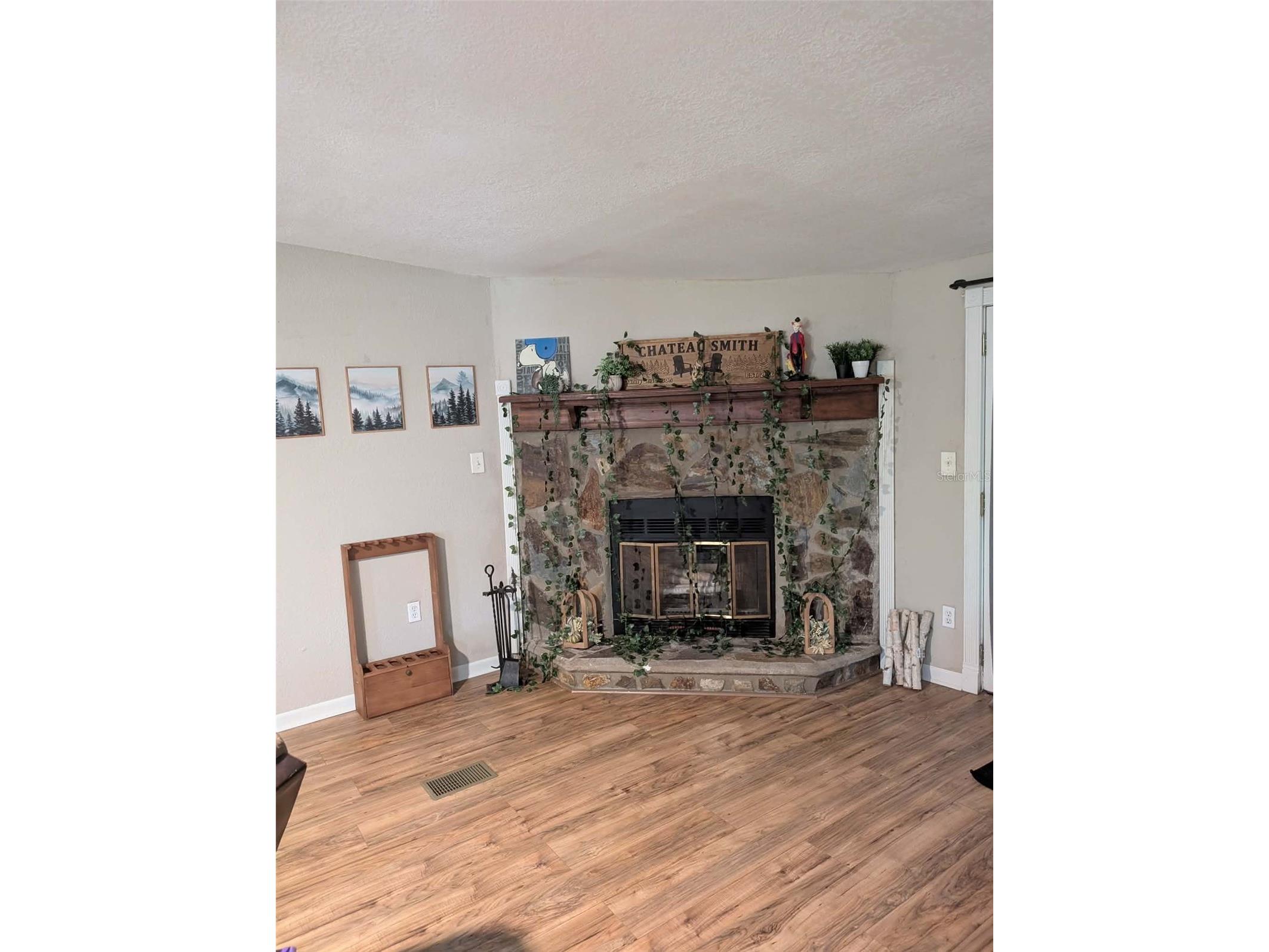 933 NE Fir St Pinetta FL 32350 S5153619 image7