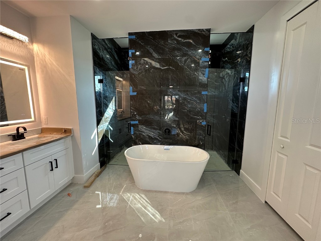 933 NW 8th Terrace Cape Coral FL 33993 A4636025 image13