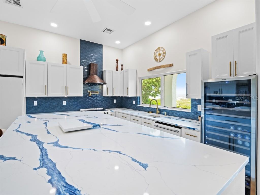 933 S Atlantic Avenue Cocoa Beach FL 32931 - ATLANTIC OCEAN O6347884 image19