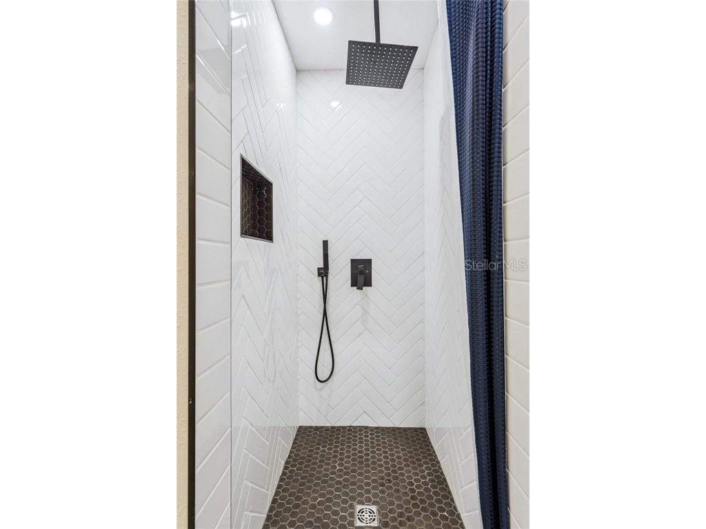 933 S Atlantic Avenue Cocoa Beach FL 32931 - ATLANTIC OCEAN O6347884 image44