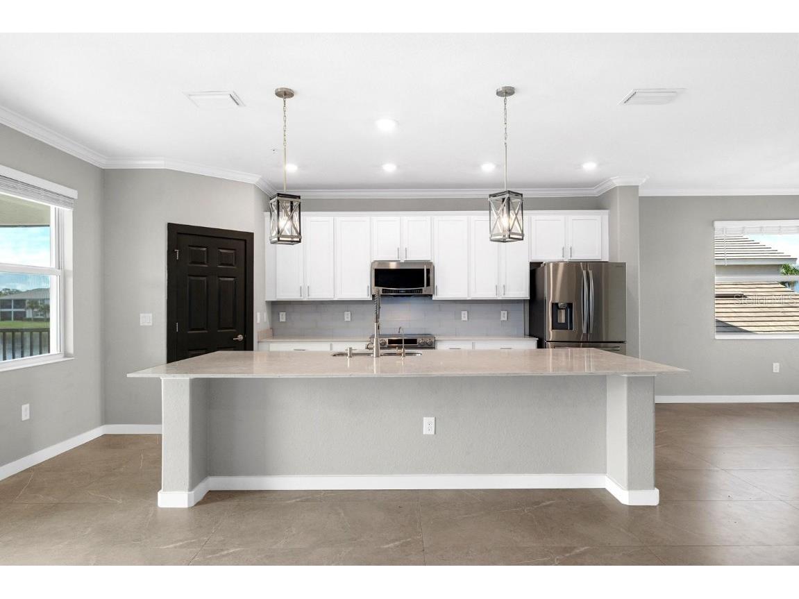 933 Tidewater Shores Loop #722 Bradenton FL 34208 TB8413802 image3