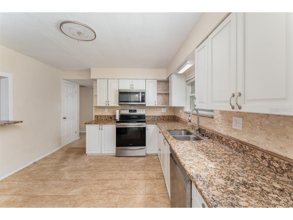 933 W Queen Street Lakeland FL 33803 TB8368256 image10