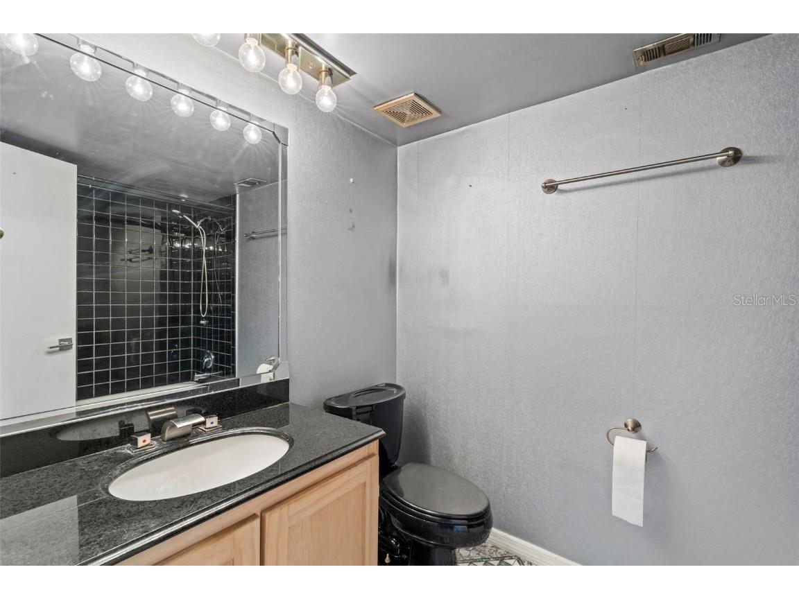 933 and 935 Robinhood Court Maitland FL 32751 O6355207 image18