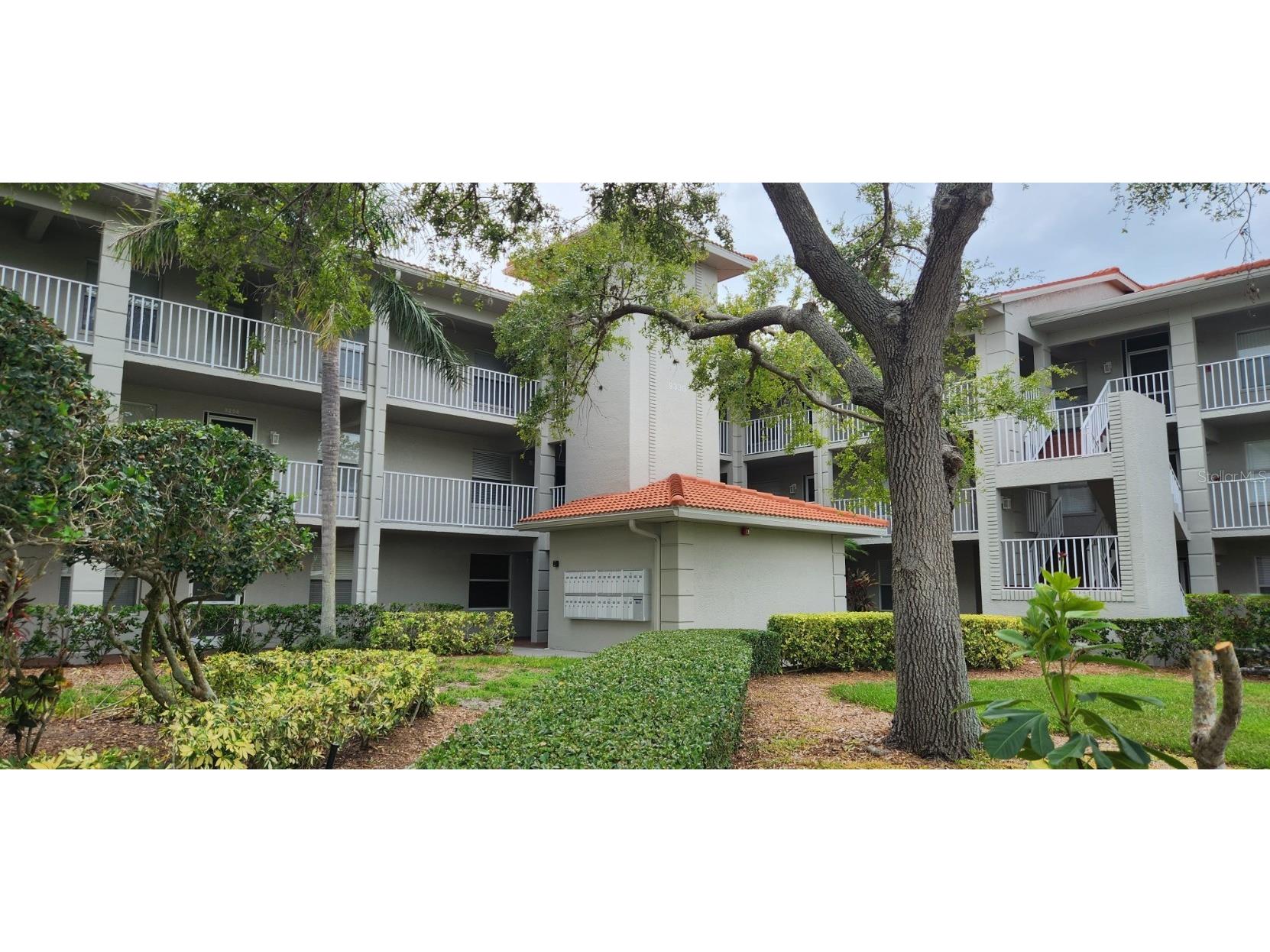 9330 Clubside Circle #3201 Sarasota FL 34238 A4570217 image1